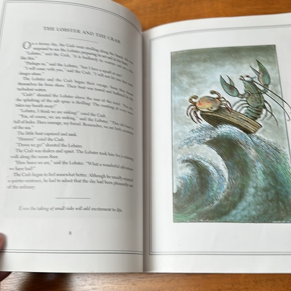 Fables by Arnold Lobel, from 1980. Paperback. No missing pages. Caldecott Medal - Picture 6 of 6